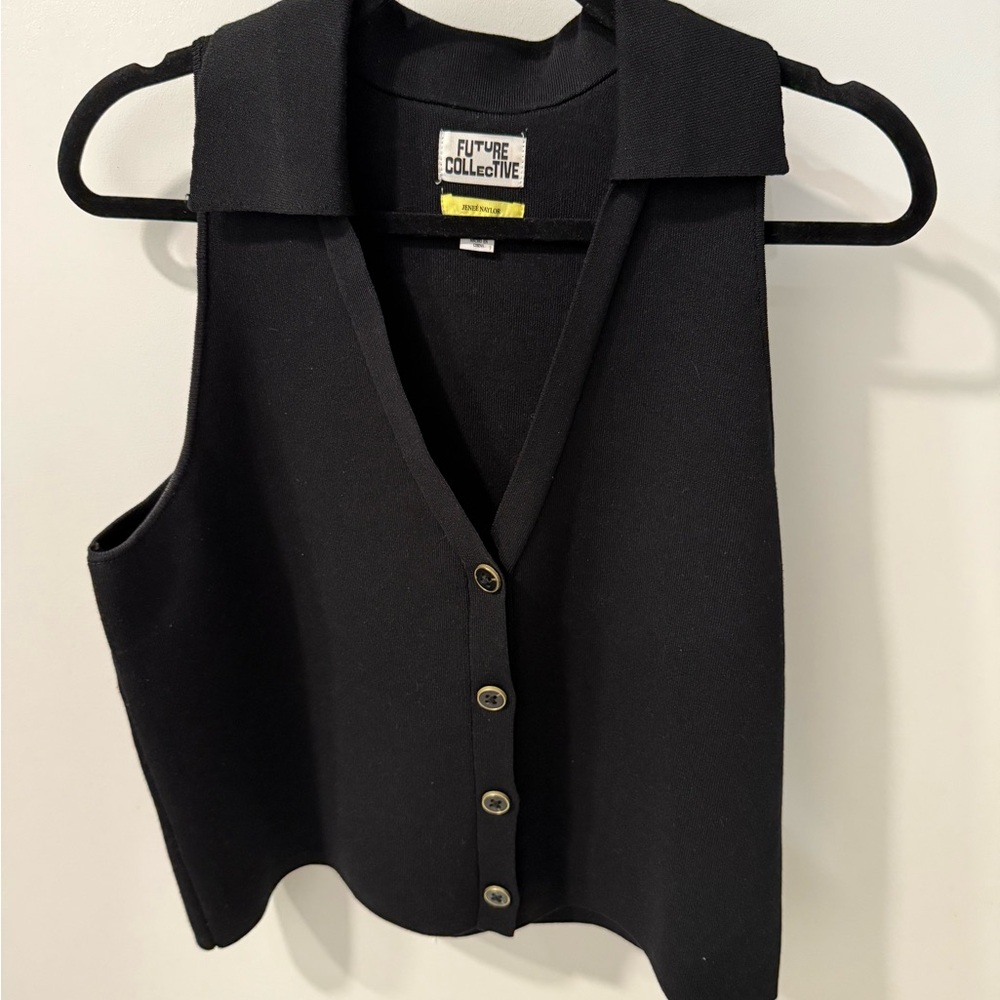 Black Sleeveless Top